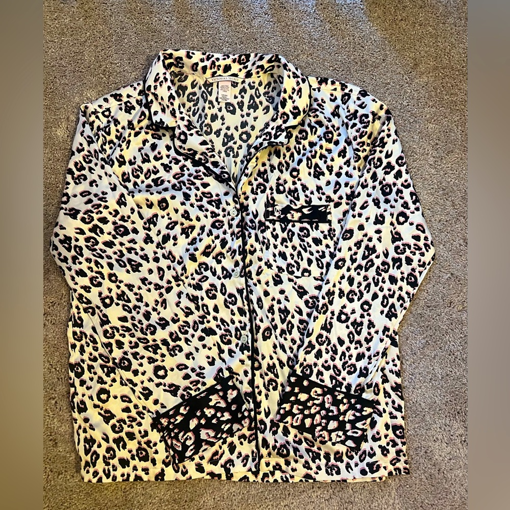 NWOT Victorias Secret Satin PJ set, Small